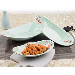 Assiettes longues rectangulaires en mélamine rouge style japonais pour servir le sushi, idéales pour les fêtes - Product Image 5