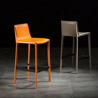Chaise de bar de luxe légère, tabouret haut pour la maison, chaise de bar en cuir minimaliste italienne, chaise de bar à dossier tendance sur internet