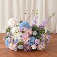 Grand Porte-Bougie Centre de Table de Mariage avec Fleurs en Soie et Accents en Cristal – Décoration de Table de Luxe pour Réception en Salle de Bal
