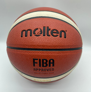 Balón de Baloncesto Molten BG4500/BG5000 de Cuero PU Premium con Canales Profundos para un Agarre Mejorado - Product Image 1