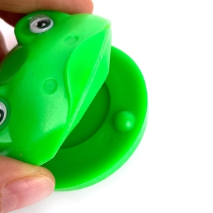 Wholesale Colorful Animal Frog Finger Castanets Children Early Education Percussion Rhythm Instrument - Product Image 5