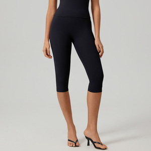 Leggings Yoga Donna a Vita Alta, Lunghezza Polpaccio, Traspiranti, Anti-Sudore, Effetto Contenitivo, Sollevamento Glutei, Colore Pesca, Personalizzabili OEM/ODM con Logo - Product Image 2