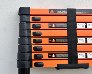 Échelle télescopique en fer à prix avantageux de 3,9 m, échelle industrielle, rétractable en un clic, gain de place, capacité de charge de 150 kg - Product Image 3