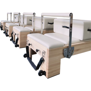 Máquina de Pilates Reformer de Madera de Arce Personalizable de Alta Calidad, Marca OEM, Entrenamiento de Ejercicio para Gimnasio o Estudio de Pilates, Modelo AM-200P - Product Image 1