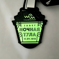 Médaille personnalisée phosphorescente en gros, médaille lumineuse en alliage de zinc moulé sous pression avec émail, médaille de récompense pour événements sportifs nocturnes OEM ODM