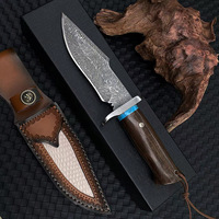 Couteau de chasse à lame fixe en acier 440C fait main, motif plume, manche en bois de rose, pour le camping et la survie en extérieur