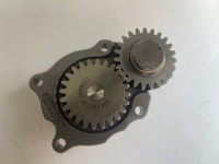 مضخة زيت تشحيم لقطع غيار المحرك SAA6D102E-2 PC200-7، رقم القطعة 6738-51-1100 6731-51-111 6738511100 673151111، مضخة زيت تعمل بعمود الكرنك