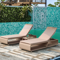 Ensembles de jardin de luxe chaise longue en rotin PE avec aspect bois naturel pour la relaxation en plein air Pation Garden Hotel Balcon