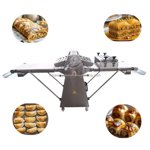 Laminoir à pâte électrique en acier inoxydable avec coupe-pâte pour la préparation et la découpe de pâte à <span class=keywords><strong>pain</strong></span> <span class=keywords><strong>au</strong></span> <span class=keywords><strong>chocolat</strong></span> en boulangerie - Product Image 1