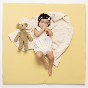 Tapis de jeu EVA pour bébés de 0 à 24 mois, tapis d'éveil unisexe pour la maison, tapis en éponge épaissi avec jouet en tissu inclus - Product Image 1