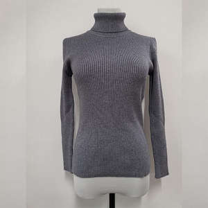 在庫卸売工場冬春レディースカジュアルニットトップ厚手ソフトタートルネックハイネックプルオーバーセーター女性用 - Product Image 1