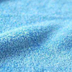 90% במבוק אורגני 10% פוליאסטר ממוחזר טרי 380GSM מגבות אמבטיה רכות במיוחד, חלוקים ומגבות עם כובע - Product Image 4