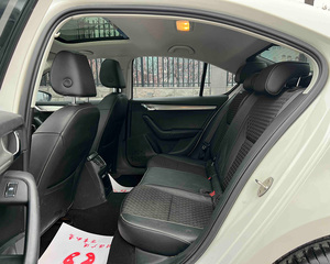 <span class=keywords><strong>Skoda</strong></span> <span class=keywords><strong>Octavia</strong></span> <span class=keywords><strong>2020</strong></span> TSI230 DSG Smart Luxury Euro VI Berlina Usata, Auto Familiare Spaziosa, Efficiente nei Consumi, Durevole, R16 Turbo, Colore Scuro, Guida a Sinistra - Product Image 6