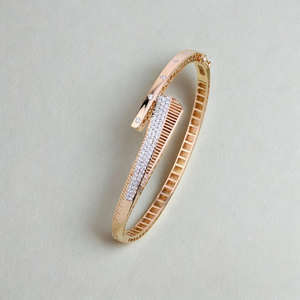 Brazalete de lujo con diseño de uñas de diamantes dorados, joyería fina para mujer, elegante regalo de aniversario de boda - Product Image 2