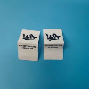 Étiquettes tissées personnalisées en damassé pour vêtements, sacs, chaussures et ourlets de vêtements - Product Image 2