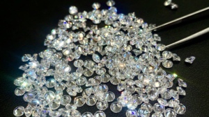 IGI認定1.3-1.8mmオーバルルースダイヤモンド-DEFカラーVVS2クラリティCVD/HPHTラボ栽培 (ジュエリーメイキングストーン) - Product Image 4