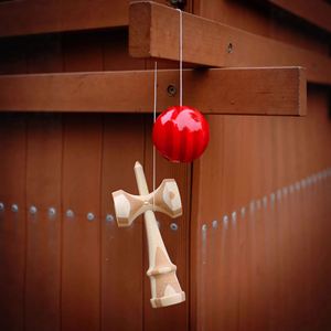 Kendama Japonesa Profesional de Bambú de 6 cm con Rayas, Juguete de Equilibrio, Espada de Bambú, Rompecabezas de Jade - Product Image 3
