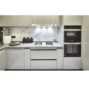 Kabinet dapur putih klasik kayu solid gaya pegangan Interior desain Modern