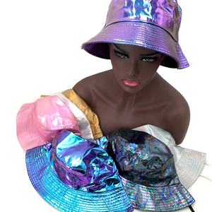 Chapeau de soleil de pêcheur holographique rose en gros, chapeau seau à dégradé <span class=keywords><strong>laser</strong></span> en PU pour filles et femmes - Product Image 1