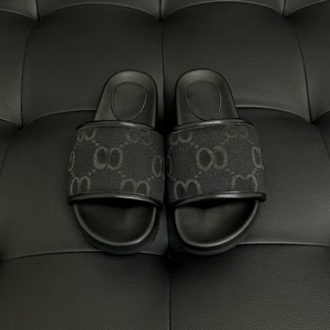 2026 Luxury Beach Slippers Outdoor Sandals Ladies Luxury Sandals Designer Slippers Ladies <b>Slide</b> Slippers Women - Product Image 4