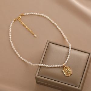 Collar de Moda con Colgante de Estilo Retro Francés, con Relieve Romano, Cuadrado, Corto, para Xiaomi, Collar Natural - Product Image 3