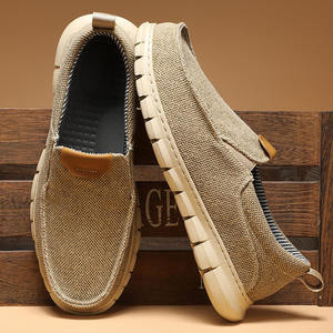 Chaussures en toile tendance pour hommes, chaussures en toile monobloc pour hommes, respirantes et au style décontracté. Chaussures décontractées pour hommes à semelles épaisses - Product Image 6