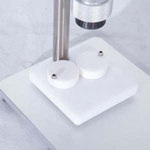 Máquina Manual para Llenado de Bebidas Alcohólicas, Jugos, Perfumes, Cosméticos, Jabones, Cremas, Champús, Agua Mineral, Brillo Labial y Laca para el Cabello - Product Image 4