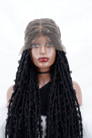 LINDAL Butterfly Locs Triangle Perruques tressées sans nœuds pour femmes Faux Locs Perruque tressée sans nœuds avec cheveux de bébé Perruque tressée en dentelle complète