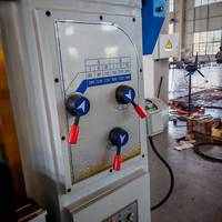 Universelle Fräsmaschine X6140 X6132 Horizontale Fräsmaschine Multifunktional Automatische Höhenverstellung DRO Optional Anpassbar