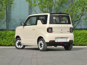 <span class=keywords><strong>Panda</strong></span> 2025 <span class=keywords><strong>Voiture</strong></span> électrique sportive Autonomie de 210 km 3 portes 4 places Modèle kart Conduite urbaine amusante Moteur 50 kW - Product Image 2