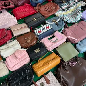 A15 Venta al por mayor <span class=keywords><strong>de</strong></span> <span class=keywords><strong>segunda</strong></span> <span class=keywords><strong>mano</strong></span> Vintage Bolso <span class=keywords><strong>de</strong></span> moda para mujer Bolso usado Elegante bolso <span class=keywords><strong>de</strong></span> señora Bale - Product Image 3