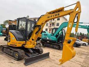 Mini-excavatrice sur chenilles hydraulique Komatsu PC35MR d'occasion, 4 tonnes, queue courte, moteur et pompe d'origine japonaise, faible nombre d'heures de fonctionnement, petite taille - Product Image 2