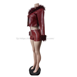 Nuevo Conjunto de 2 Piezas de Moda para Mujer, Top de Manga Larga y Pantalones Cortos Elásticos con Estampado de Serpiente, en Piel Sintética PU - Product Image 4