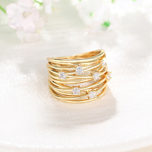 Gioielli Minimalisti a Strati con Design a Linee Stile Corte, Accessori Eleganti con Accenti Scintillanti - Product Image 6