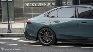 G60 Takd Carbon Thiết Kế Khô Sợi Carbon Chất Lượng Cao Xe 3K Twill Bên Váy Cho BMW <span class=keywords><strong>5</strong></span> Series G60 2024-up - Product Image 5