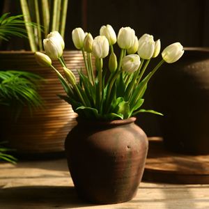 Fleur artificielle Yihua Floral Art Tulipe à cinq têtes 40 cm en soie, décoration intérieure nordique, ornement pour la maison - Product Image 4