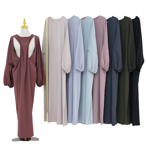 Robe Abaya Traditionnelle Grande Taille LR893 en Polyester Antistatique Décontractée avec Encolure Cœur pour Adultes – Collection Printemps, Été, Automne 2025 - Product Image 1