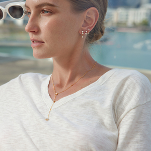 Ensemble de boucles <span class=keywords><strong>d</strong></span>'oreilles J&<span class=keywords><strong>D</strong></span> Jewelry plaquées or 18 carats avec zircone, <span class=keywords><strong>3</strong></span> paires par carte, boucles <span class=keywords><strong>d</strong></span>'oreilles pendantes en acier inoxydable imperméable pour femmes - Product Image 2