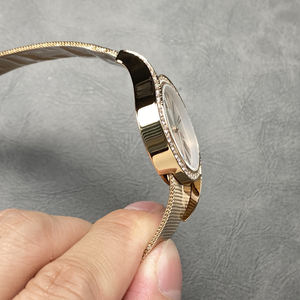 Montre mécanique automatique de luxe personnalisée en or 18 carats avec moissanite et zircon VVS, vente en gros - Product Image 3