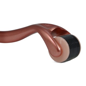 Color mezcla de germanio belleza cosmética logotipo privado <span class=keywords><strong>Derma</strong></span> rodillo para la cara 0,25mm 540 aguja Rosa mango de oro negro de - Product Image 1