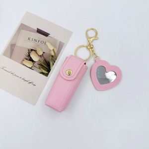 Organisateur de baume à lèvres promotionnel, étui de rangement de maquillage en cuir PU pour voyage, miroir en forme de cœur, porte-rouge à lèvres pour femmes, porte-clés, logo personnalisé - Product Image 4
