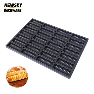 صينية خبز تجارية من كاتربيلر مكونة من 28 قطعة، مقاس 400*600*45 ملم، معدات فرن للمخابز والكعك، للاستخدام المنزلي والفندقي - Product Image 1