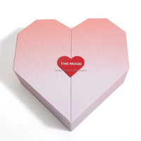 Boîte cadeau de parfum en forme de cœur écologique personnalisée avec gaufrage, laminage mat et doublure en éponge pour femmes