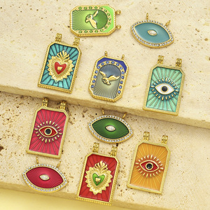 Fino pulido amor ojos <span class=keywords><strong>Tarot</strong></span> DIY titanio acero colgante chapado <span class=keywords><strong>en</strong></span> oro mujer diablo ojo y águila colgante de acero inoxidable - Product Image 1