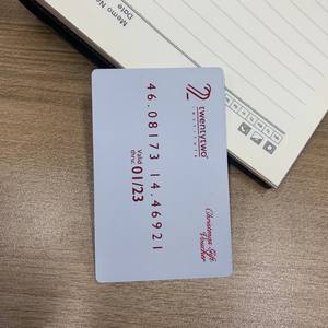 Tarjetas de Visita Metálicas con Logotipo Grabado con Láser Personalizado - Product Image 6