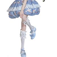 Vente en gros de chaussettes à mollet blanches Lolita Bow JK Chaussettes à tube moyen respirantes pour le printemps et l'été Chaussettes Lolita Thin College