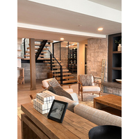 Escalier intérieur en forme de U Escalier central en acier avec rampe en verre pour l'intérieur