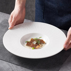 Sombrero de paja de cerámica blanca de alta calidad, plato de comida occidental, diseño de plato hondo para el hogar, Hotel, fiesta, vajilla, <span class=keywords><strong>compra</strong></span> loca clásica - Product Image 1