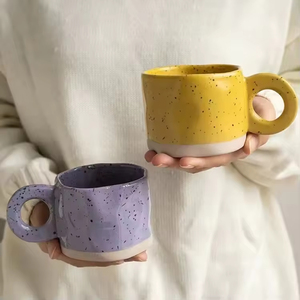 Tasses en céramique modernes de luxe, style éclaboussant irrégulier, faites à la main, pour couple, petit-déjeuner, lait, rentrée scolaire, personnalisables avec cuillère - Product Image 4