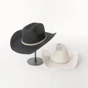 Sombreros de Vaquera para Mujer al por Mayor 2024: Fedora de Ala Ancha con Banda de Diamantes de Imitación de Lujo, Estilo Western, con Logotipo Personalizado, Ideales para Viajes y Fiestas - Product Image 2